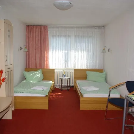 Guest house Jeamais Und Pizzeria