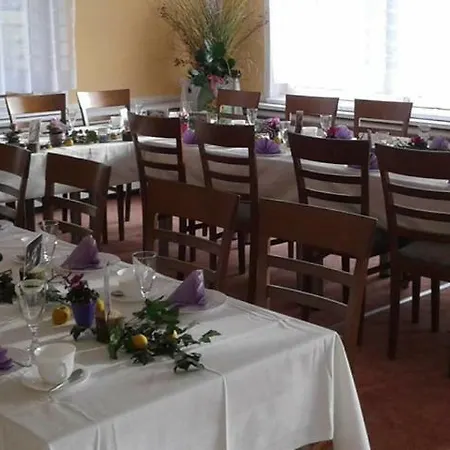 Jeamais Und Pizzeria Guest house Genschmar
