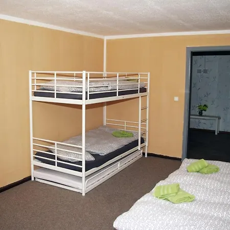 Jeamais Und Pizzeria Guest house